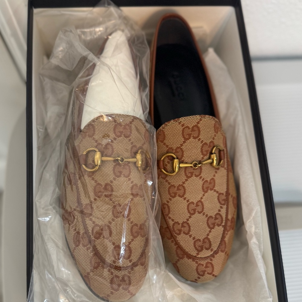 Gucci Women's Tan GG Loafers with Gold Accents